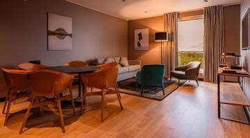 Фото номера Полулюкс Отель Clarion Hotel Aviapolis г. Вантаа 8