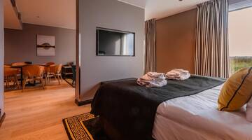 Фото номера Полулюкс Отель Clarion Hotel Aviapolis г. Вантаа 9
