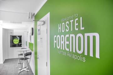 Фото номера Стандартный одноместный номер с общей ванной комнатой Хостелы Forenom Hostel Vantaa Aviapolis г. Вантаа 5