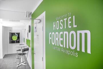 Фото номера Стандартный одноместный номер с общей ванной комнатой Хостелы Forenom Hostel Vantaa Aviapolis г. Вантаа 9
