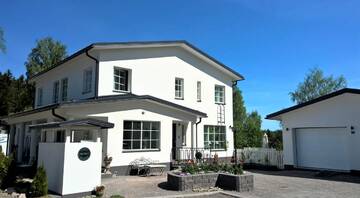 Фото Отели типа «постель и завтрак» Villa Jokivarsi Bed &amp; Breakfast г. Вантаа 1